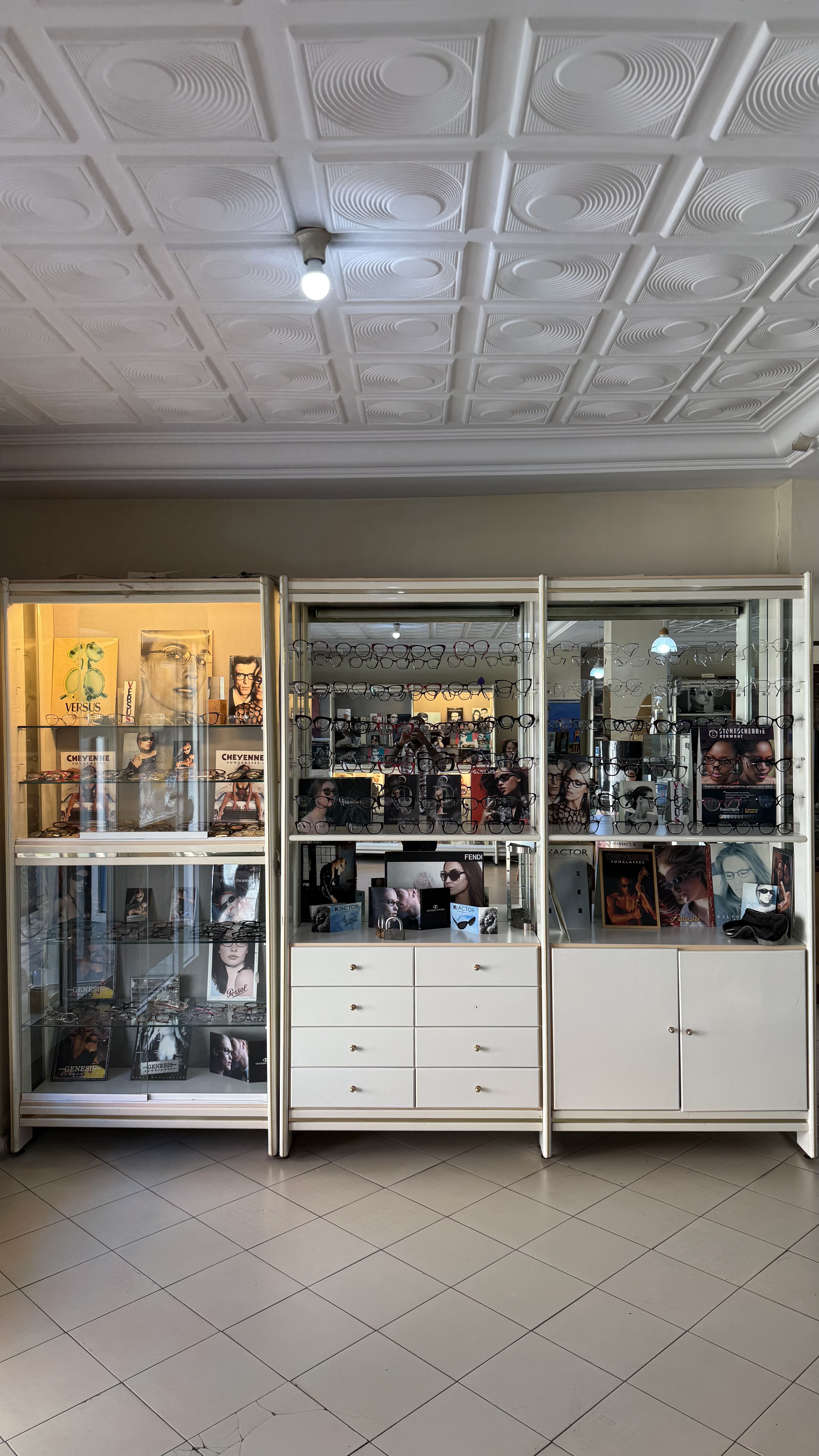 Boutique Myane Optique, espace de vente